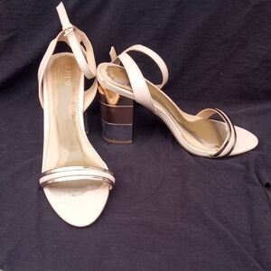 Apt. 9 Women's White and Silver Heels